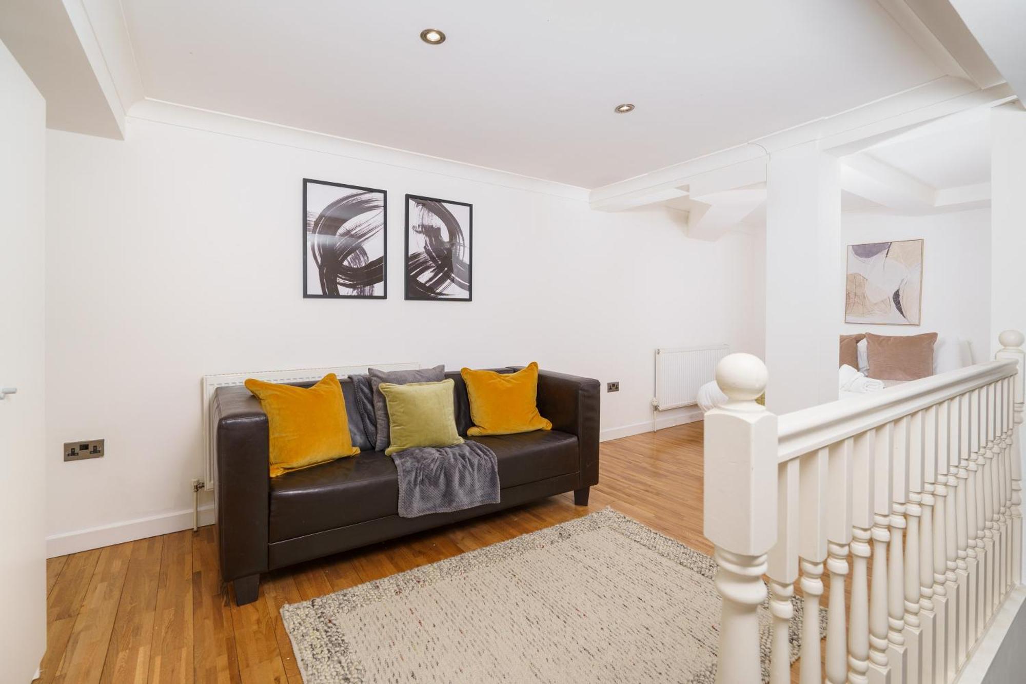 Apartment Modern 3br - Flat Sleeps 8 - Walk To Liverpool St London
